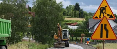Droga Na Góry w Trzcinicy przechodzi przebudowę. Będzie szersza i bezpieczniejsza