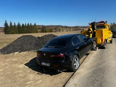 Pędził 156 km/h z ponad 2 promilami - w Alfie był 13-latek i pijani pasażerowie