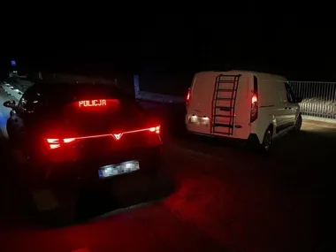 Pędził 122 km/h i wyprzedzał na przejeździe - test ujawnił koktajl narkotyków