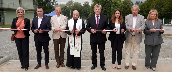 Nowy parking przy szpitalu w Jaśle już działa. Ma 92 miejsca